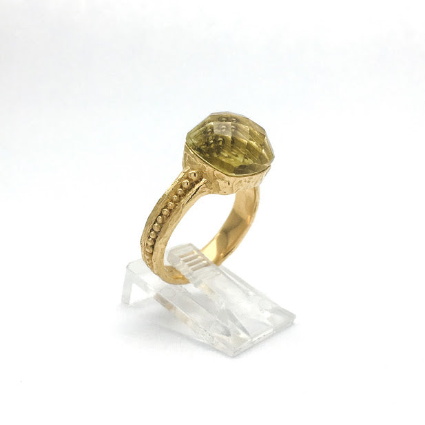 Caste granulation ring set with citrine