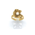 Blossom set with a diamond