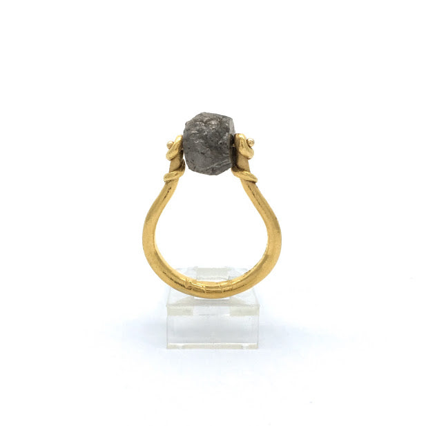 Sturup design with a fully drilled diamond crystal (diamond can rotate in its setting)