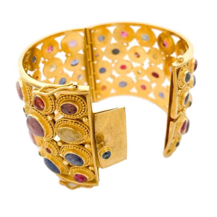 Peste Sapphire Cuff