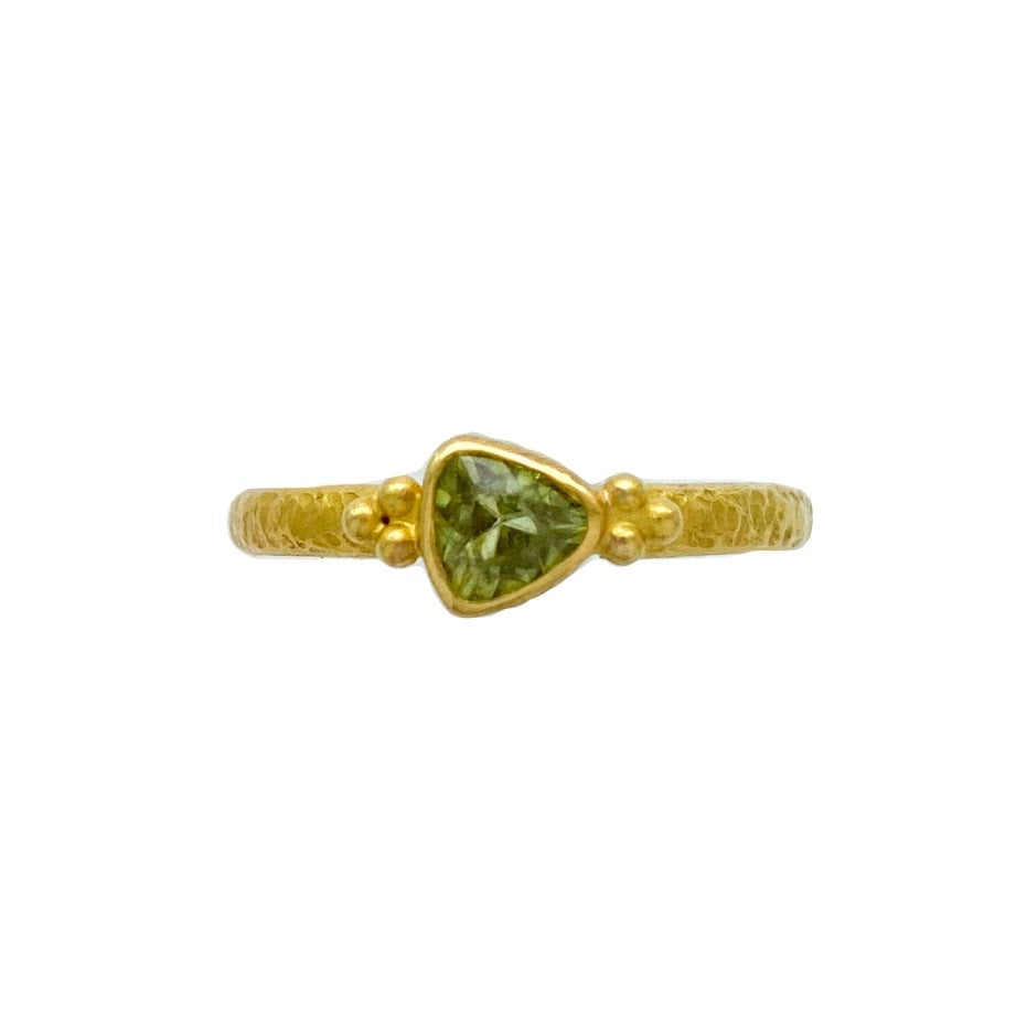 Hammered Twinkler Peridot Ring